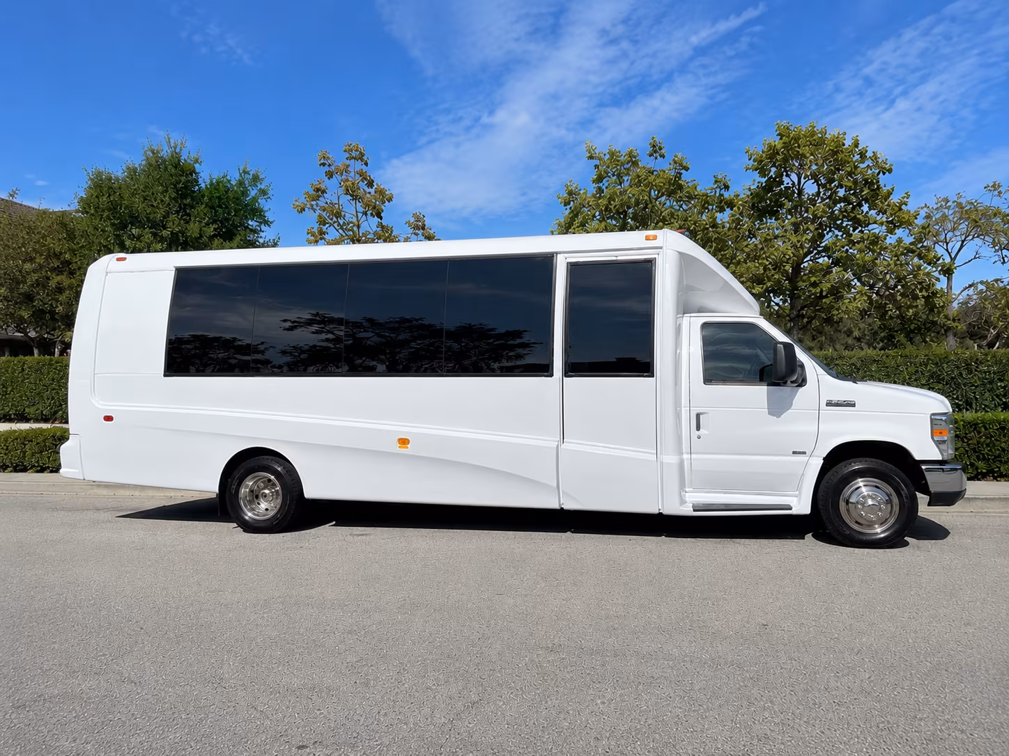 book the perfect ride for your next prom 2