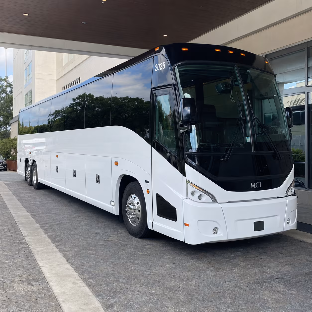 book the perfect ride for your next wedding 1