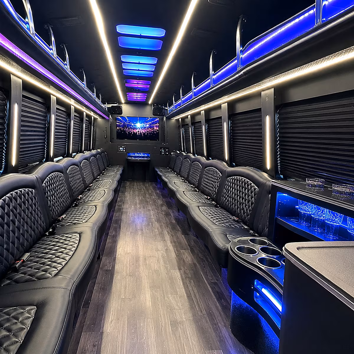 mcclellan palomar airport shuttle buses serving north county san diego