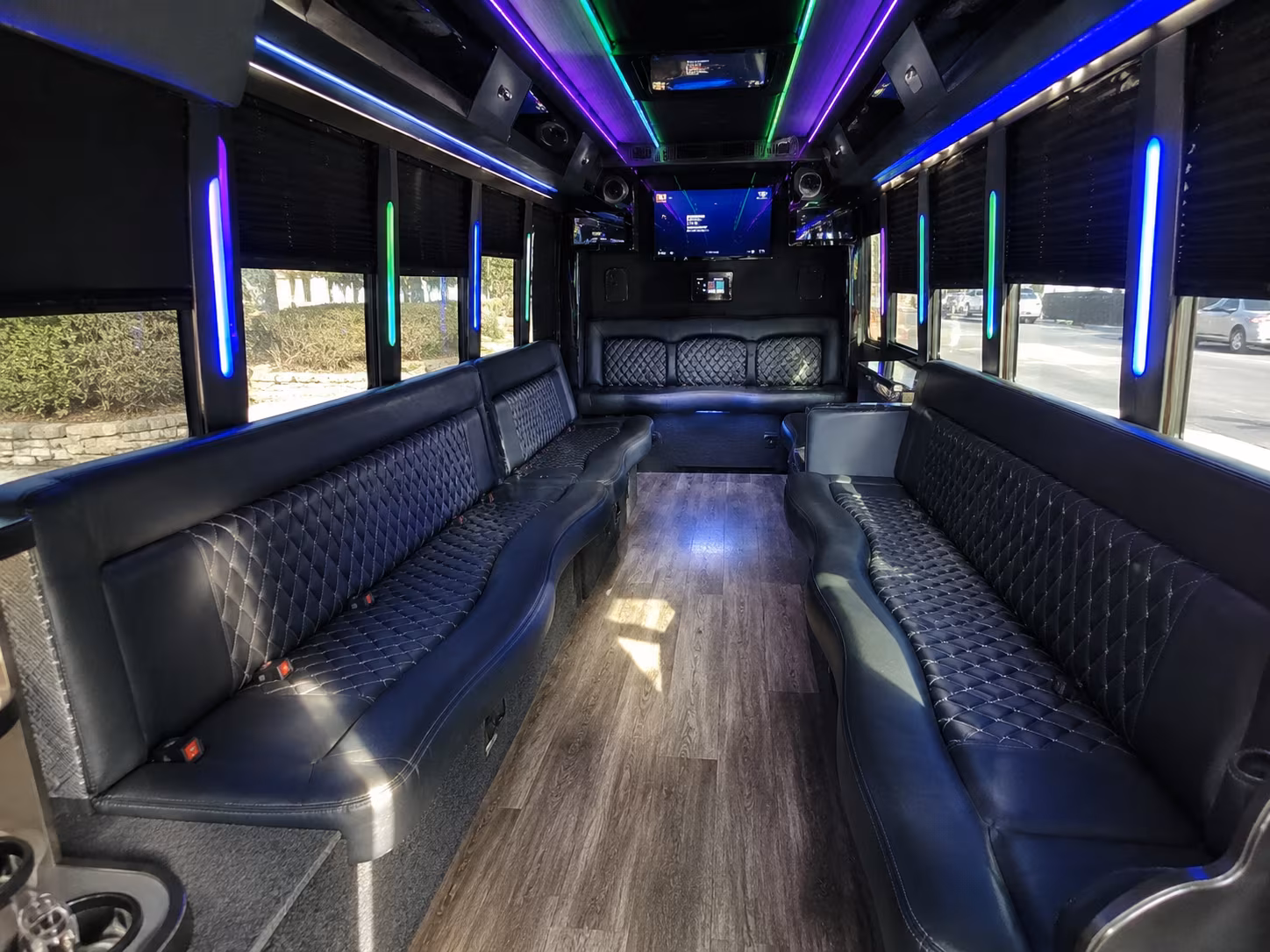 party buses and minibuses to snapdragon stadium events